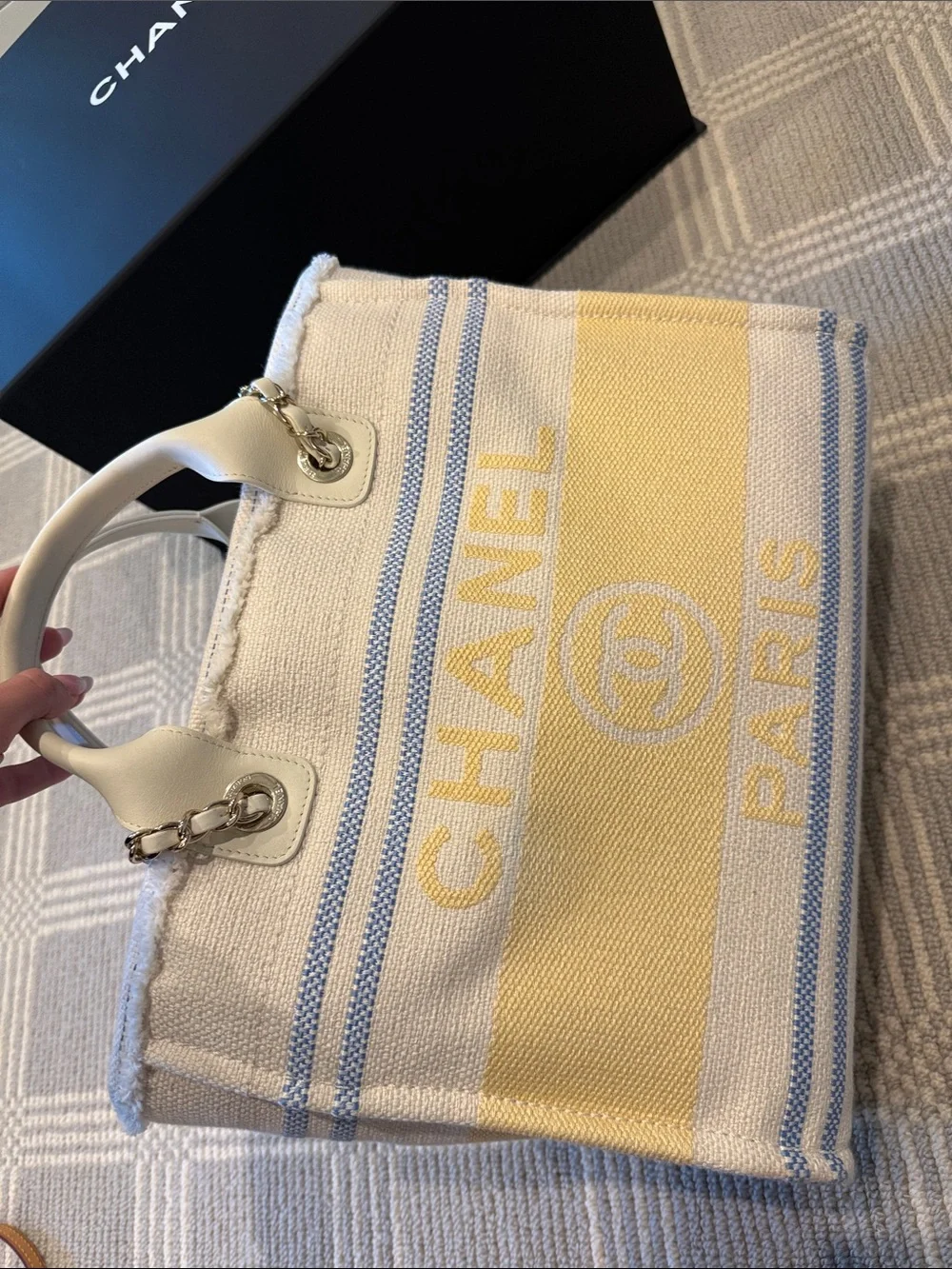 Chanel 25C Large Shopping Tote